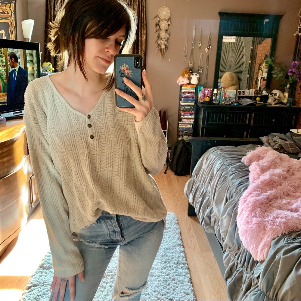 Vintage Oversized Knit 3 Button Sweater